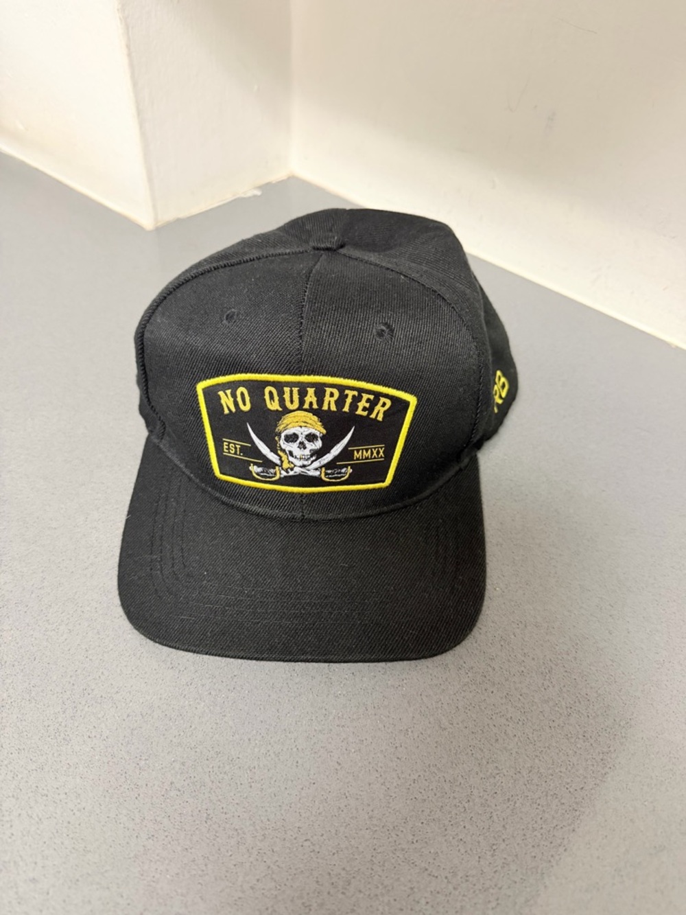 Cool Black Snapback Cap with Skull Patch man skate motorcycle street wear